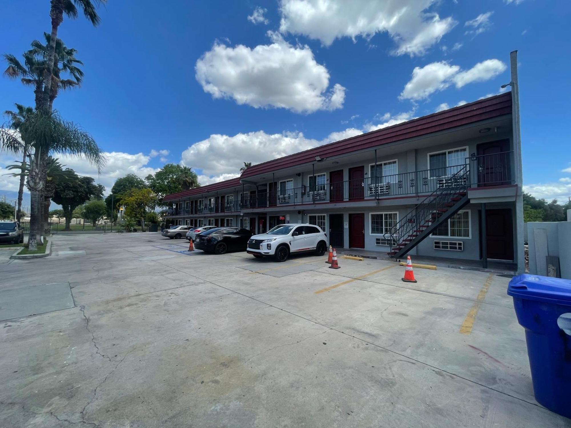 Economy Inn San Bernardino Exterior photo