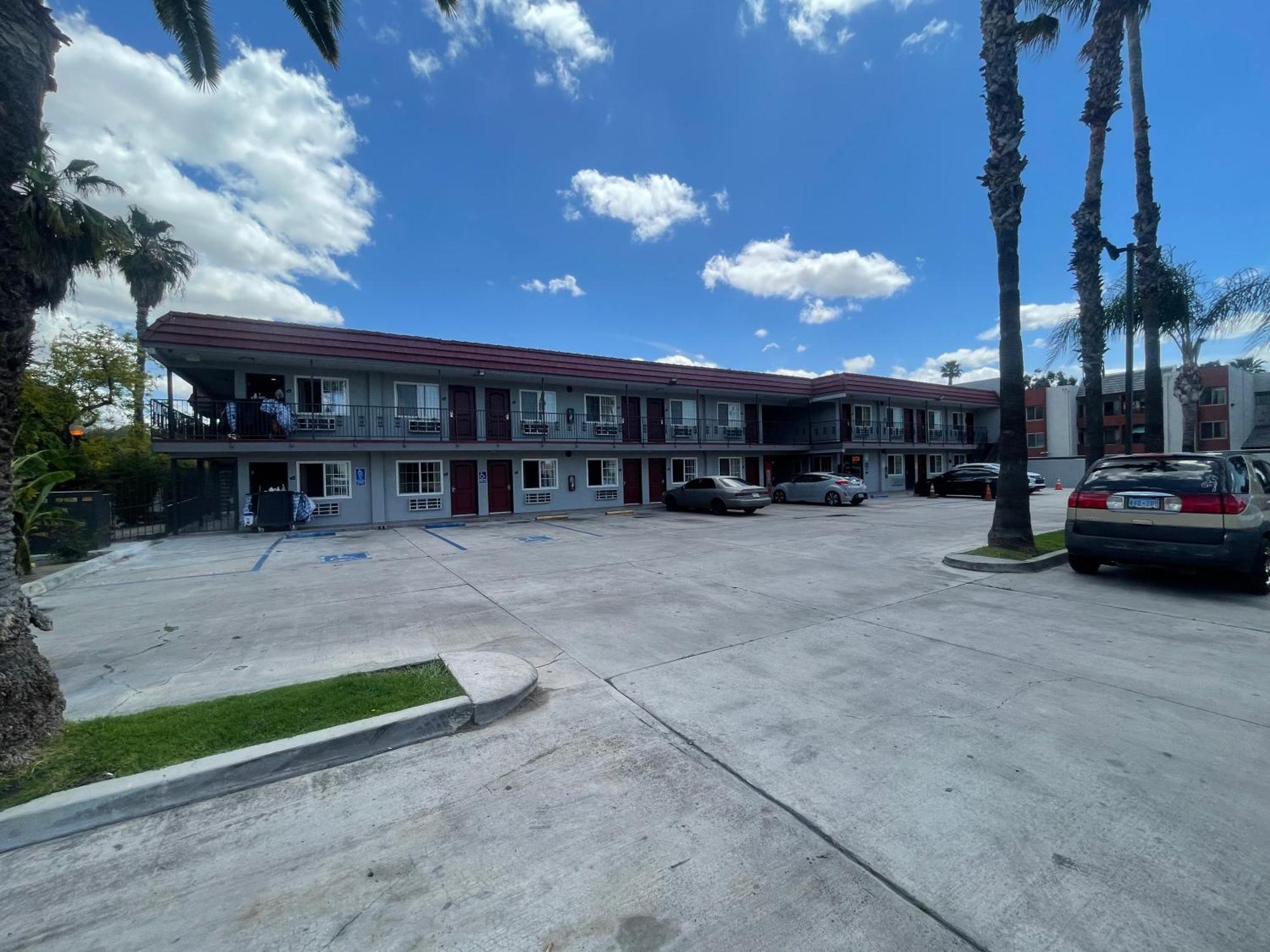 Economy Inn San Bernardino Exterior photo