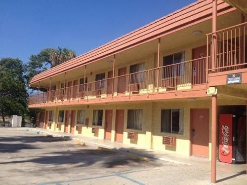 Economy Inn San Bernardino Exterior photo